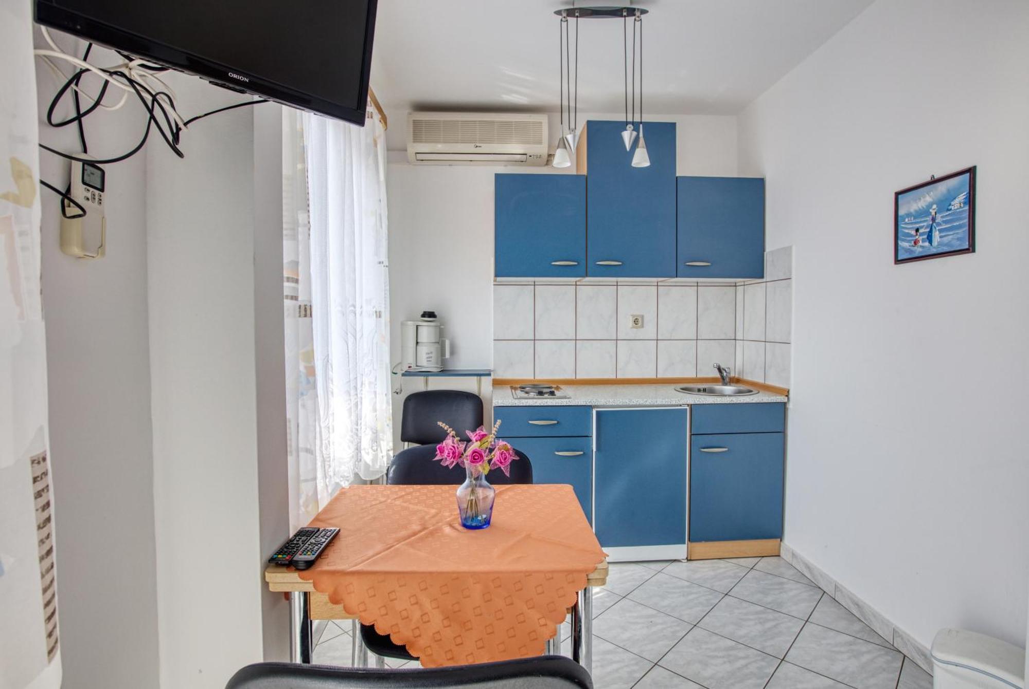 Apartments With A Parking Space Vodice - 6178 Zimmer foto