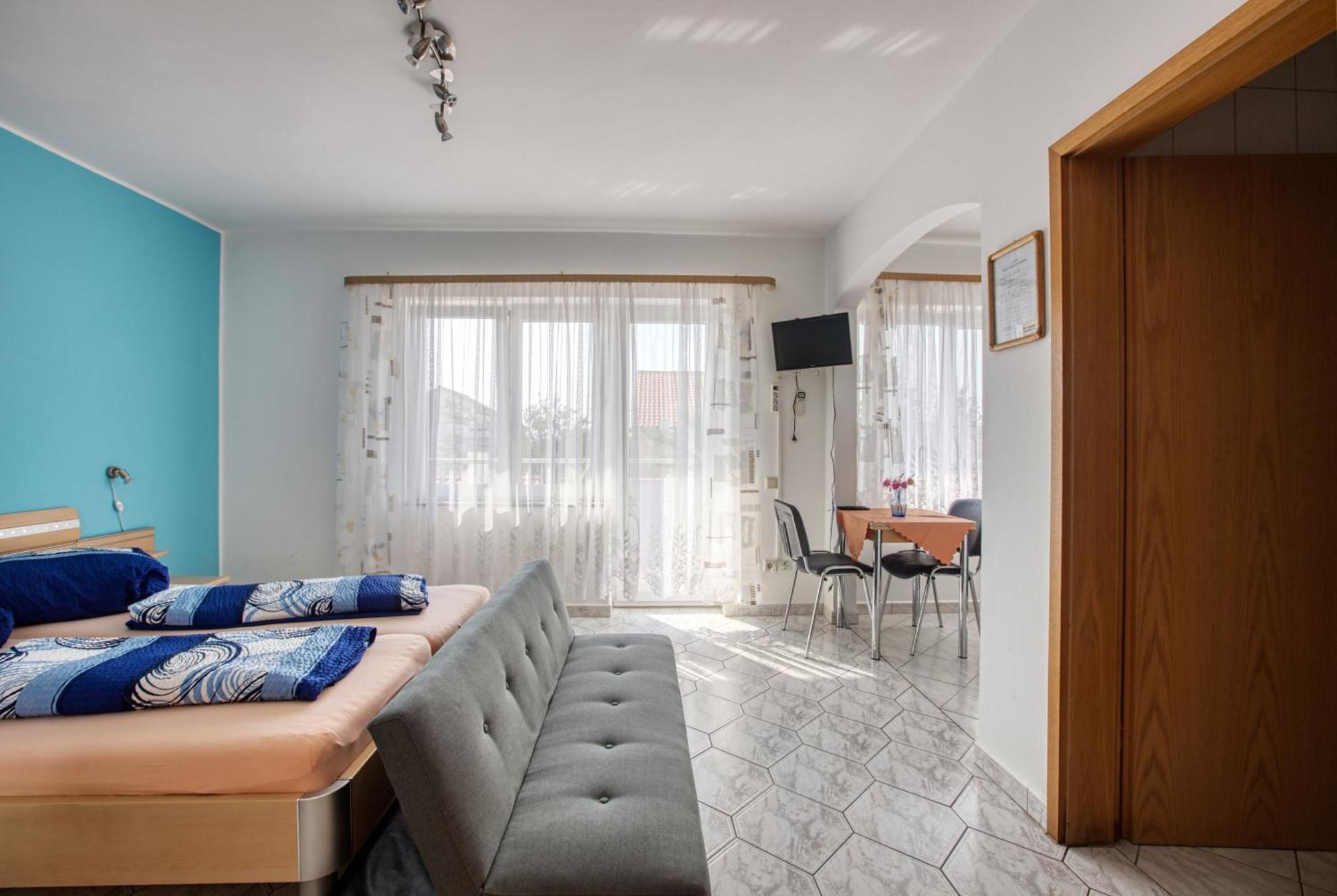 Apartments With A Parking Space Vodice - 6178 Zimmer foto